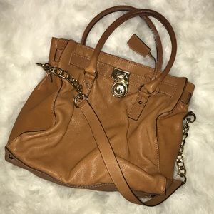 Michael Kors saddle hand bag
